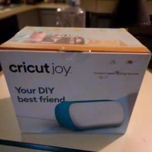 Cricut joy and accessories